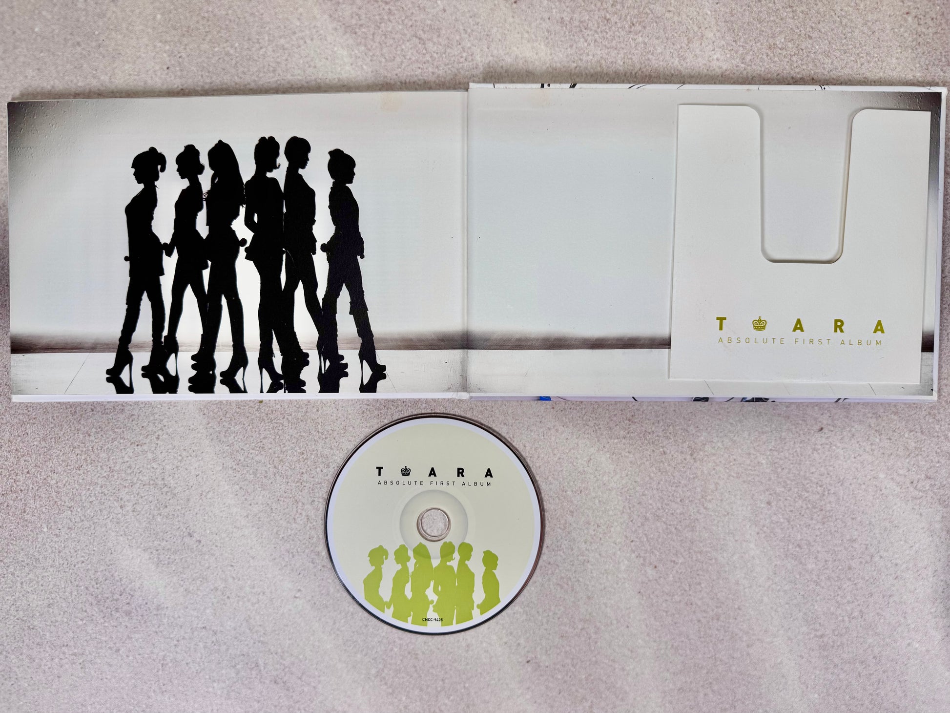 T-ARA ABSOLUTE FIRST CD